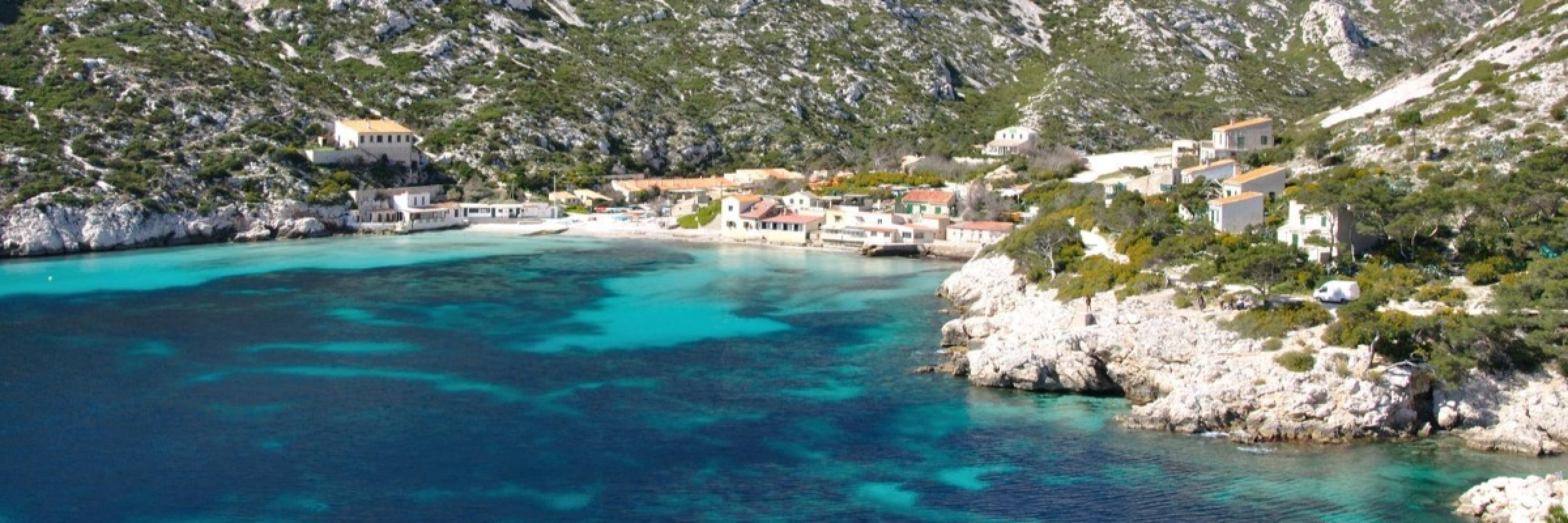Image de Paradis turquoise aux cabanons authentiques