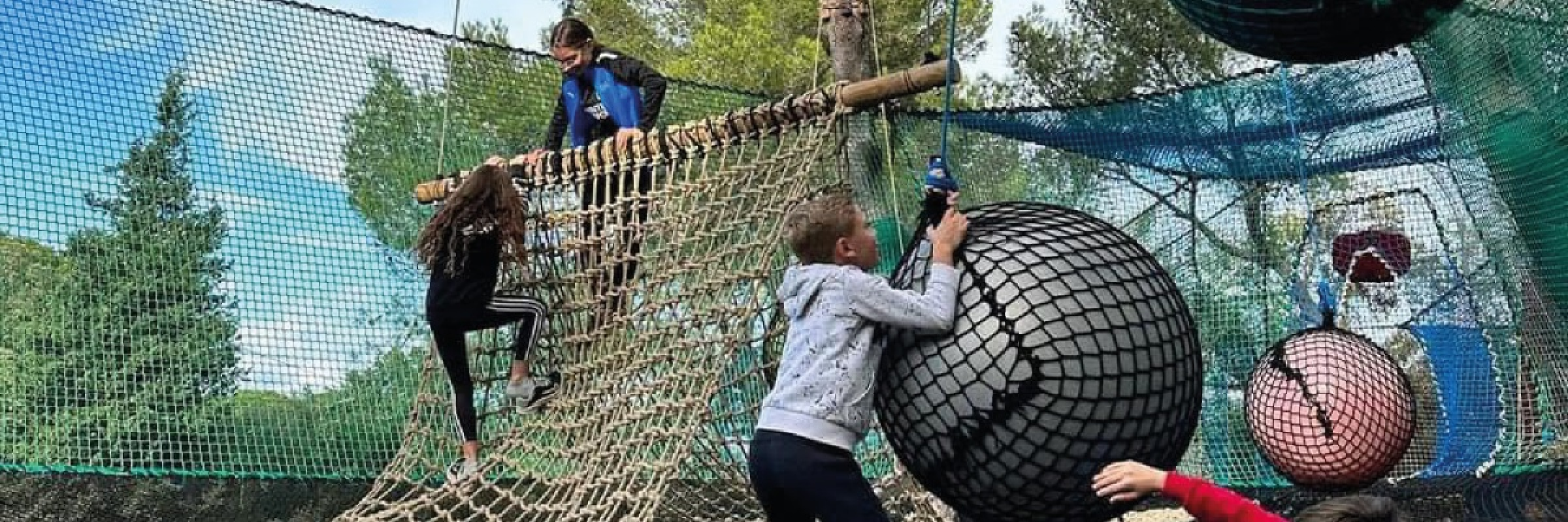 Image de Des Aventures en Famille