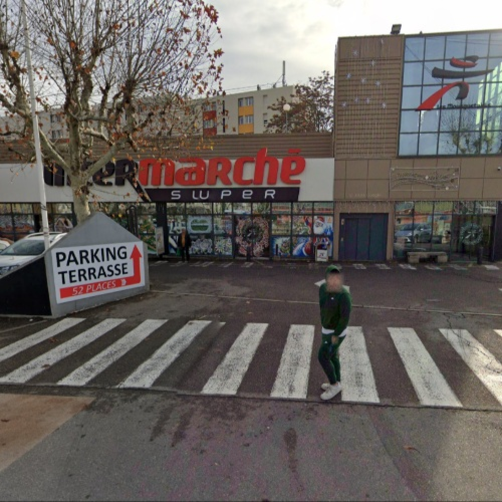 Tous unis contre la vie chère