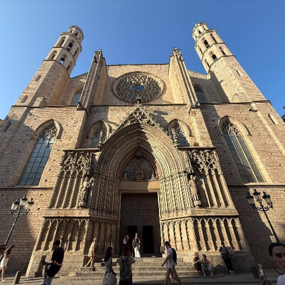 Paradigme du gothique catalan